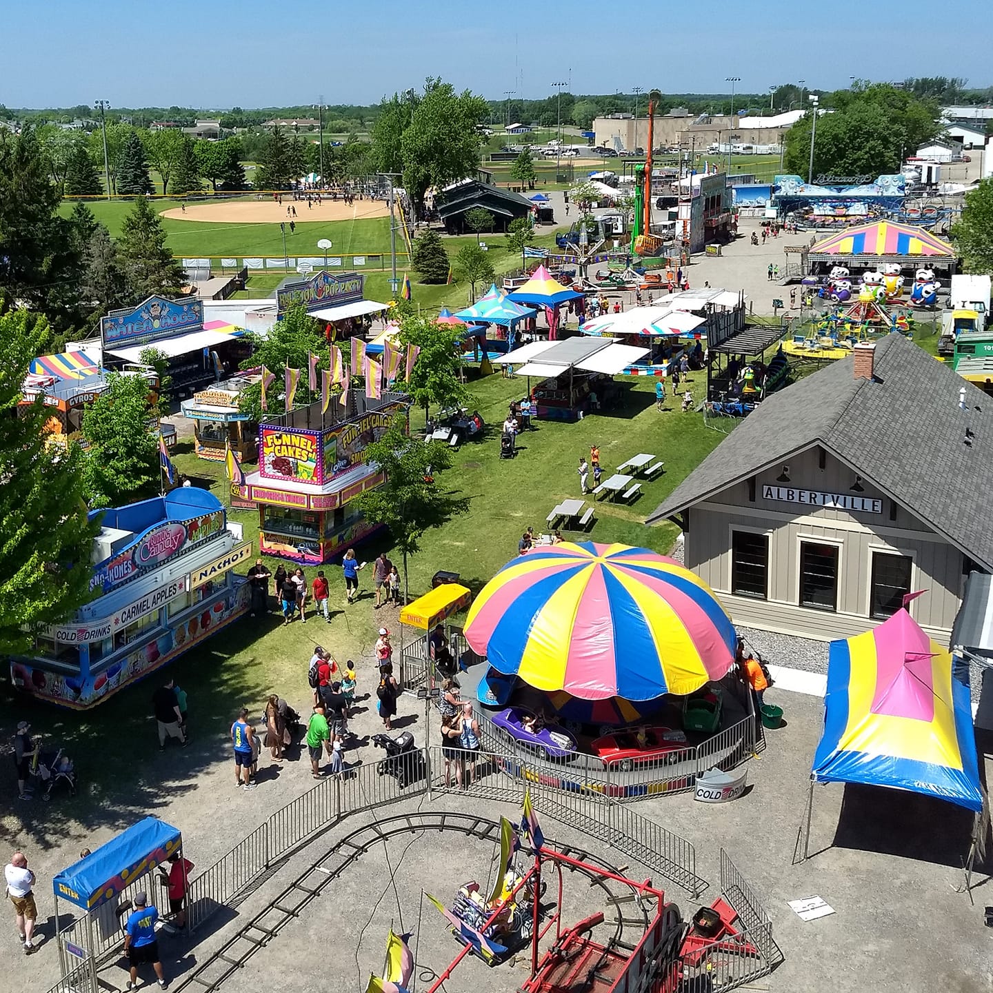 Albertville Friendly City Days (overview with Depot)